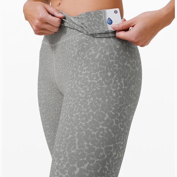 Lululemon Align Pant 28” Camo Engineered Print - Picture 4 of 6